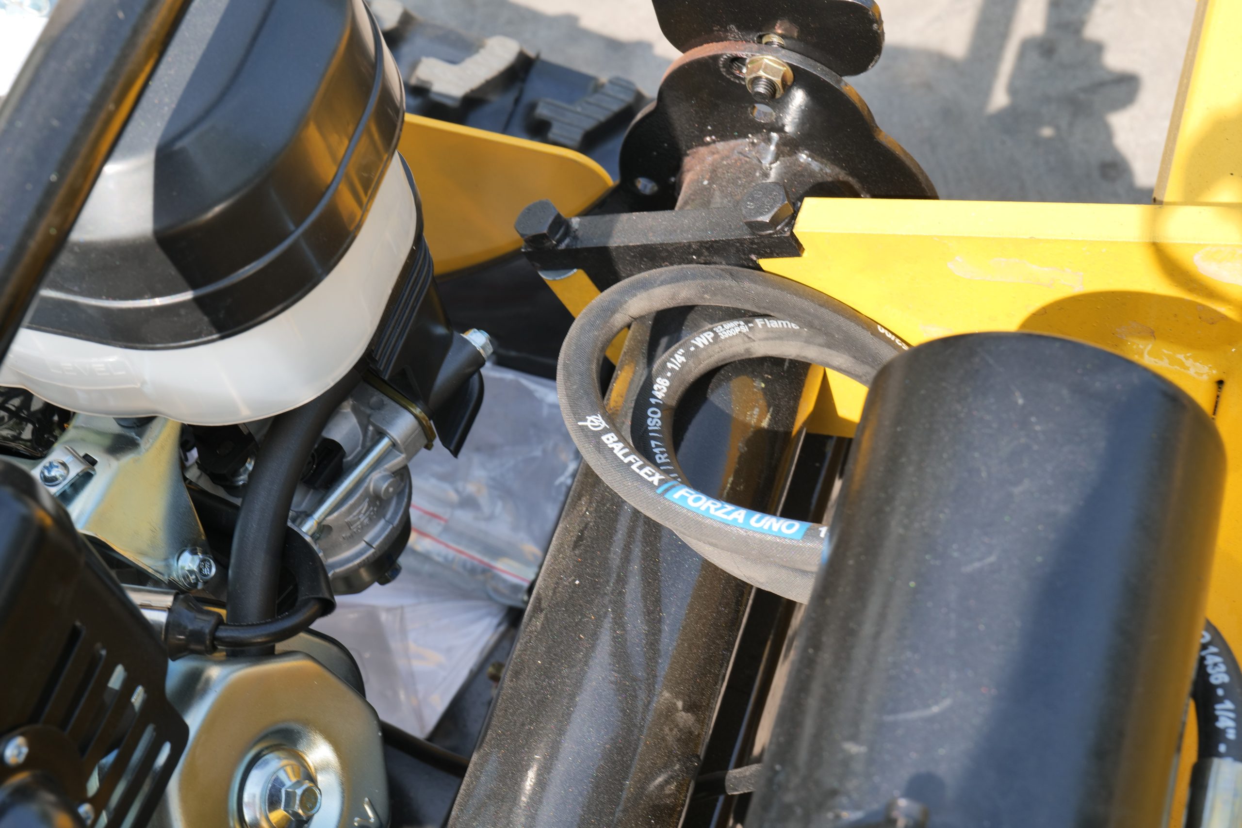 FY-80 Chain-Type Lawn Mower view 9